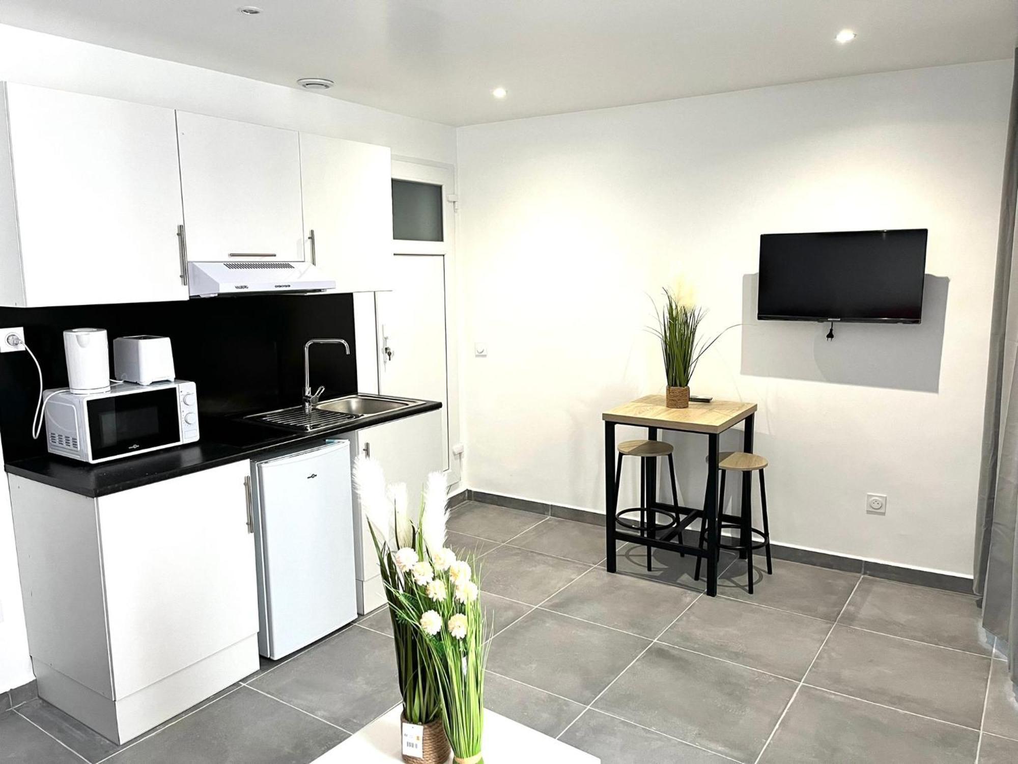 2 Studio Cosy Wifi A Meulan Екстер'єр фото