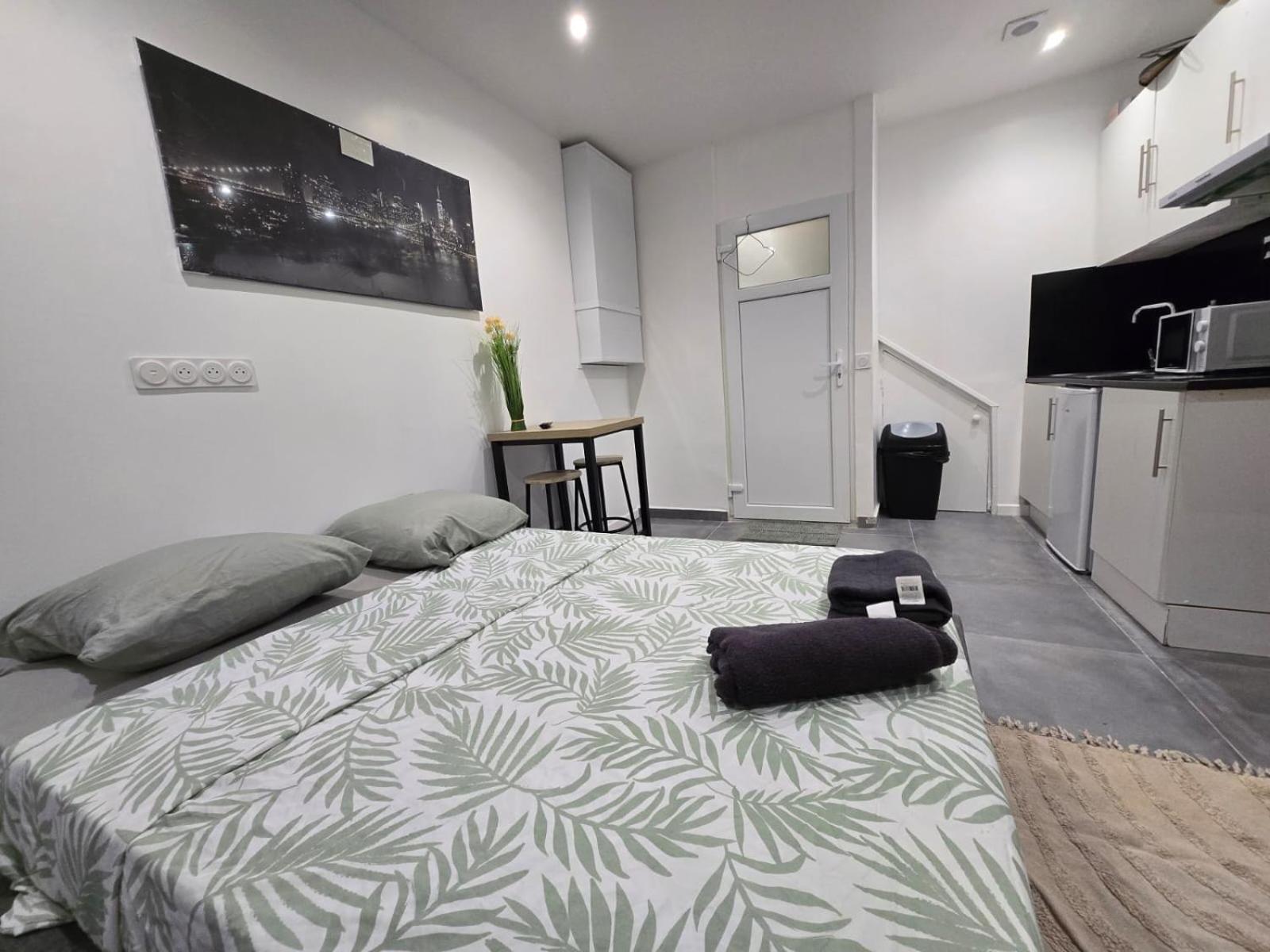 2 Studio Cosy Wifi A Meulan Екстер'єр фото